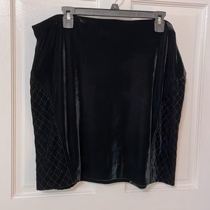 Simply Vera Vera Wang Black Velvet Elastic Waist Quilted Skirt, size XL